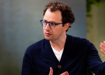 Šéf Anthropicu odmítá zákaz otevřených modelů AI