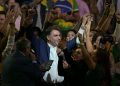 Bolsonarův syn Flávio bude v Brazílii kandidovat proti Lulovi