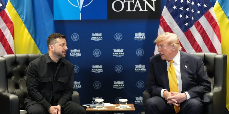 Zelenskyj v Bílém domě žádá Trumpa o obranu proti raketám